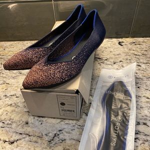 New in Box - Rothy’s 9M + inserts